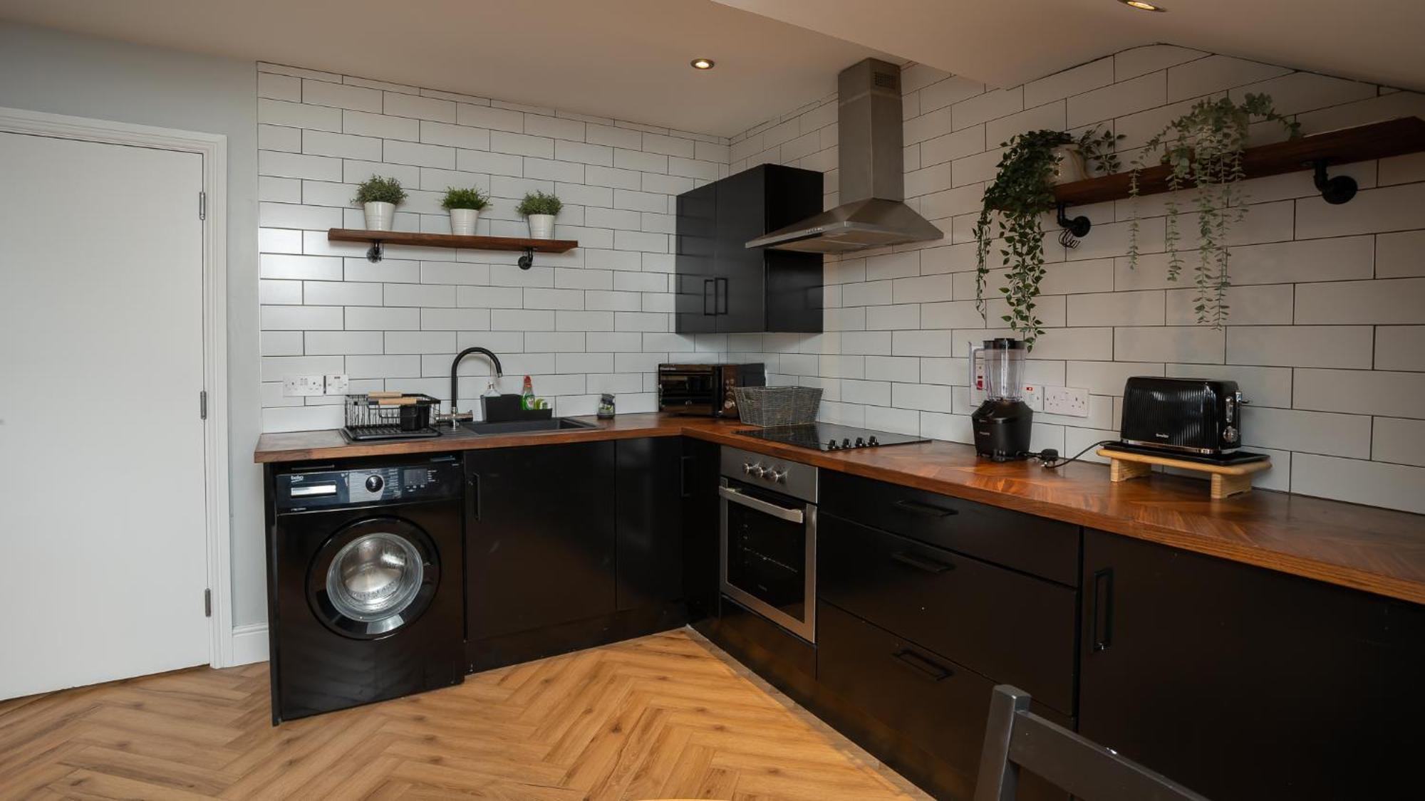 2 Bdr & 1 Bdr Apartments At Queens Uni By Belfast City Breaks Oda fotoğraf